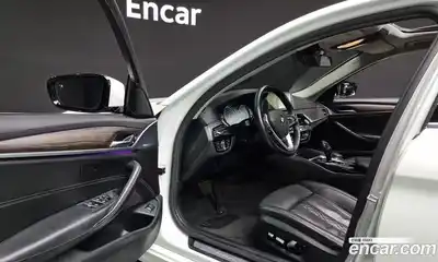 BMW 5-Series 2018 2.0 Автомат в Москве № 159395, миниатюра 8