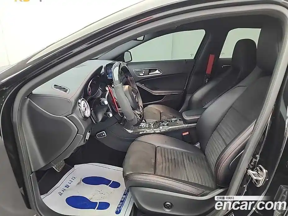 Mercedes-Benz GLA-Class 2018 2.0 Автомат в Москве № 161061, фото 11