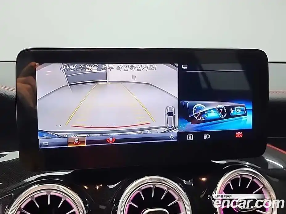 Mercedes-Benz GLA-Class 2018 2.0 Автомат в Москве № 161061, фото 15