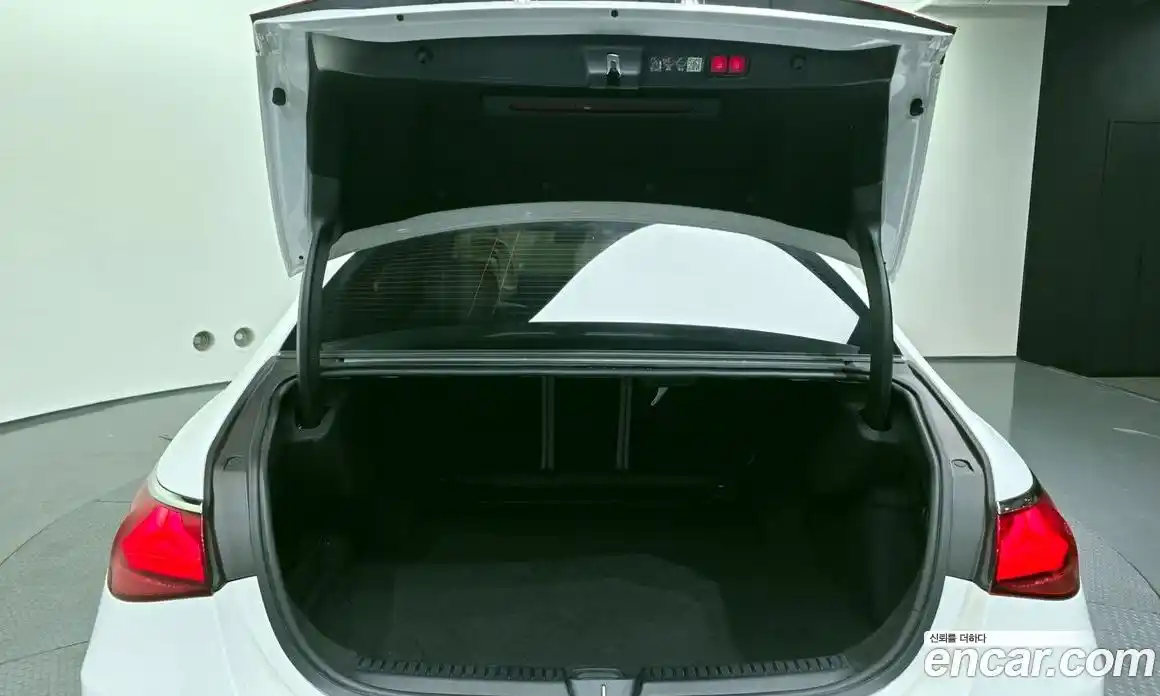 Mercedes-Benz E-Class 2024 2.0 Автомат в Москве № 161094, фото 20