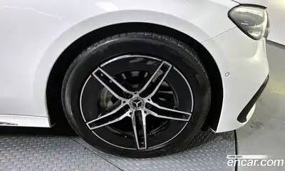 Mercedes-Benz E-Class 2024 2.0 Автомат в Москве № 161094, миниатюра 5