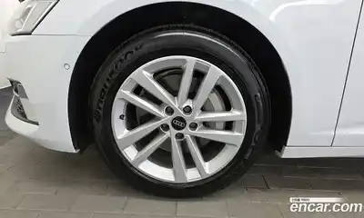 Audi A6 2023 2.0 Автомат в Москве № 162904, миниатюра 3