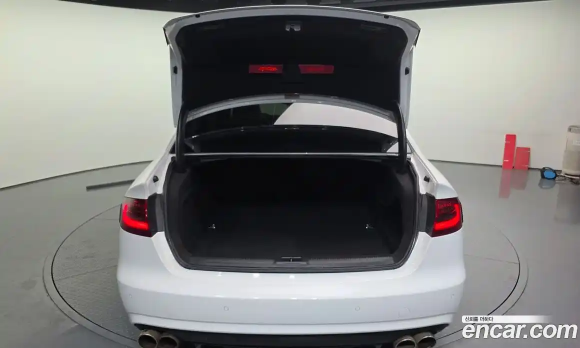 Audi A4 2015 2.0 Автомат в Москве № 163790, фото 10