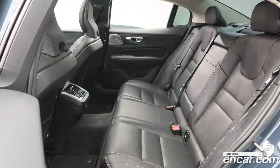 Volvo S60 2021 2.0 Автомат в Москве № 164796, фото 11