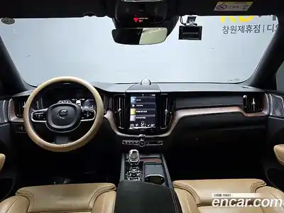 Volvo XC60 2021 2.0 Автомат в Москве № 164810, миниатюра 10