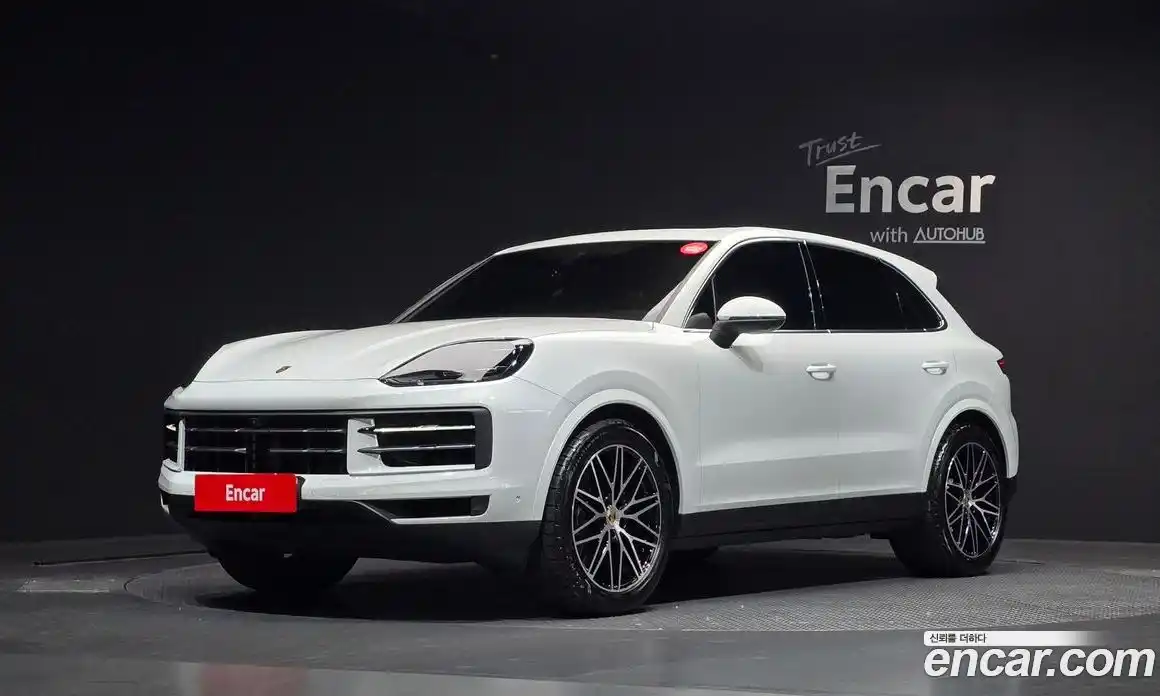 Porsche Cayenne 2024 3.0 Автомат в Москве № 164916, фото 1
