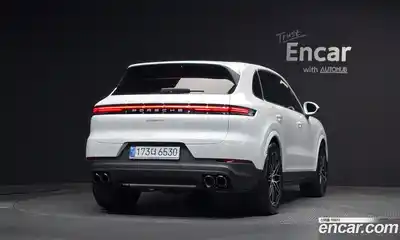 Porsche Cayenne 2024 3.0 Автомат в Москве № 164916, миниатюра 4