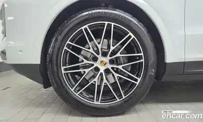 Porsche Cayenne 2024 3.0 Автомат в Москве № 164916, миниатюра 5