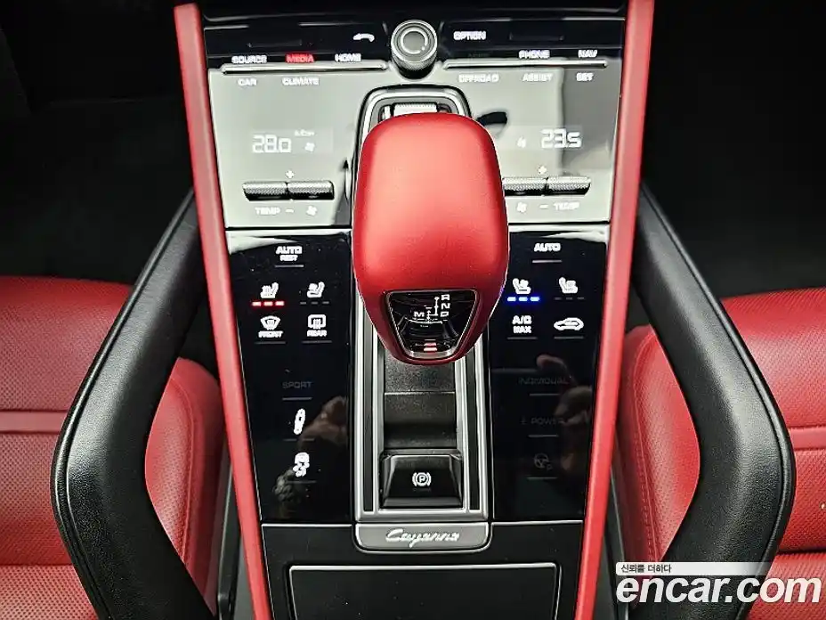 Porsche Cayenne 2019 3.0 Автомат в Москве № 165880, фото 16