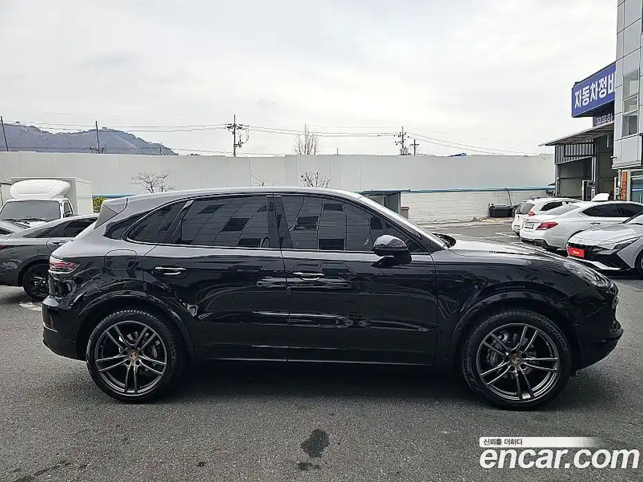 Porsche Cayenne 2019 3.0 Автомат в Москве № 165880, фото 4