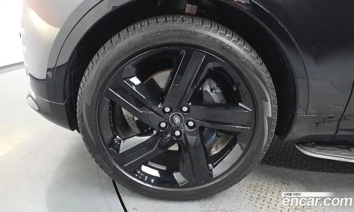 Land Rover Discovery 2025 3.0 Автомат в Москве № 166042, фото 10