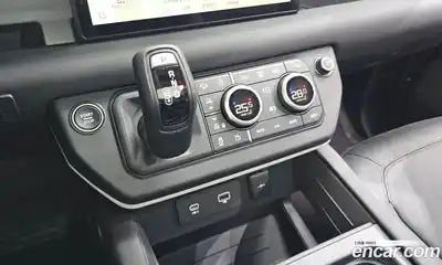 Land Rover Defender 2024 3.0 Автомат в Москве № 166056, миниатюра 7