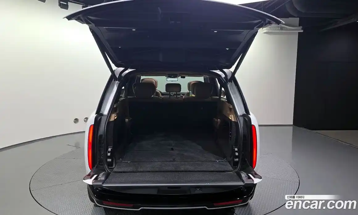 Land Rover Range-Rover 2023 4.4 Автомат в Москве № 166136, фото 20