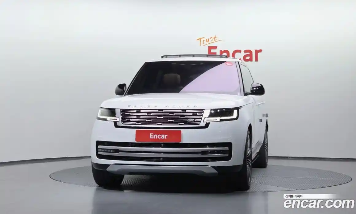 Land Rover Range-Rover 2023 4.4 Автомат в Москве № 166136, фото 3