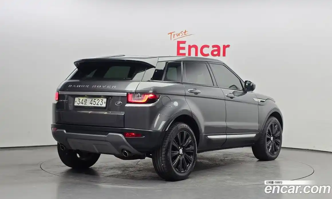 Land Rover Range-Rover Evoque 2018 2.0 Автомат в Москве № 166154, фото 15