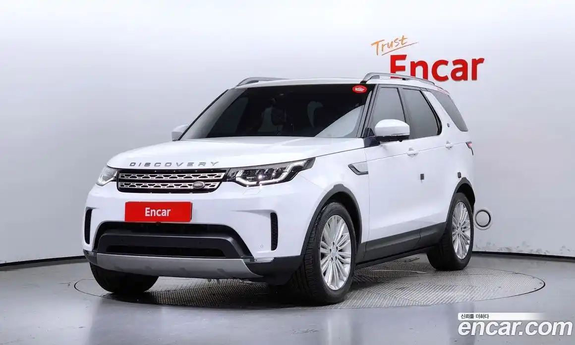 Land Rover Discovery 2017 3.0 Автомат в Москве № 166196, фото 1