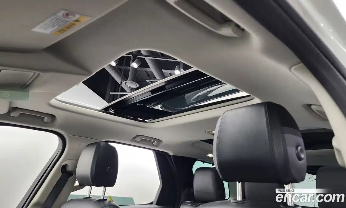 Land Rover Discovery 2017 3.0 Автомат в Москве № 166196, фото 18