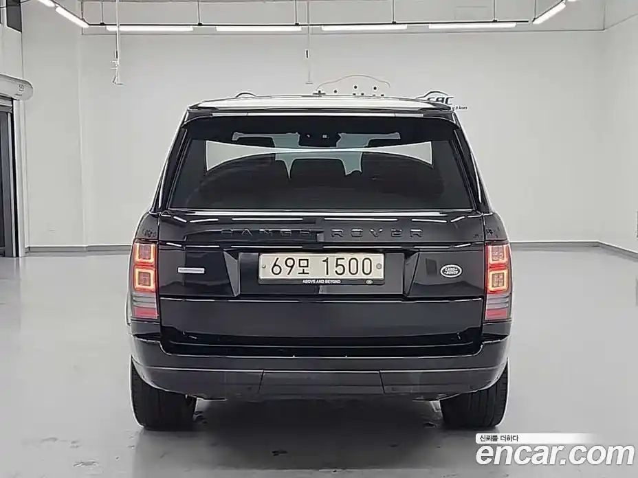 Land Rover Range-Rover 2015 4.4 Автомат в Москве № 166667, фото 3