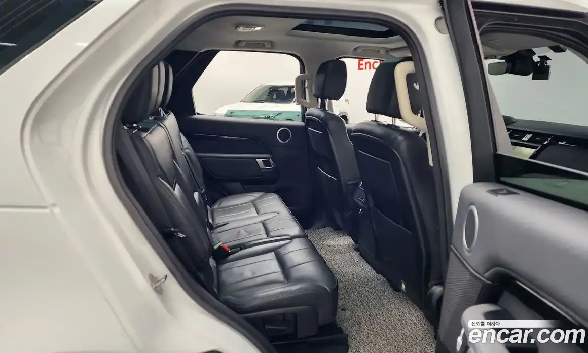 Land Rover Discovery 2018 2.0 Автомат в Москве № 166717, фото 12