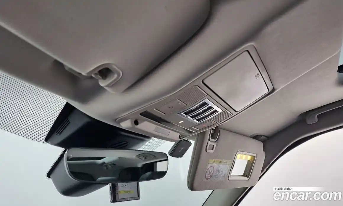 Land Rover Discovery 2018 2.0 Автомат в Москве № 166717, фото 13