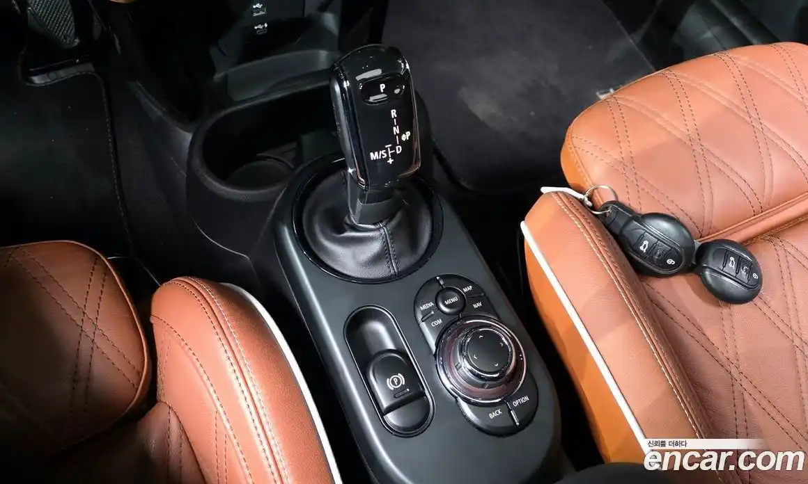 Mini Cooper 2022 2.0 Автомат в Москве № 166983, фото 8