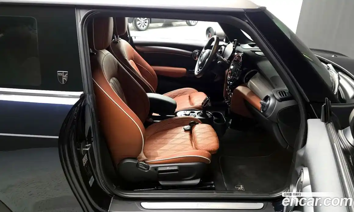 Mini Cooper 2022 2.0 Автомат в Москве № 166983, фото 10