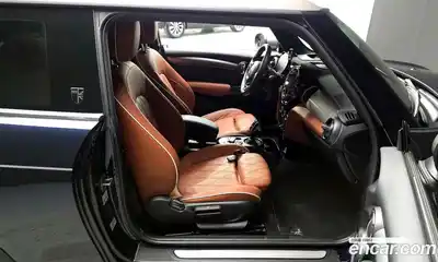 Mini Cooper 2022 2.0 Автомат в Москве № 166983, миниатюра 10