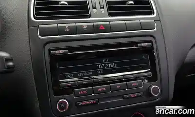 Volkswagen Polo 2014 1.6 Автомат в Москве № 167207, миниатюра 9