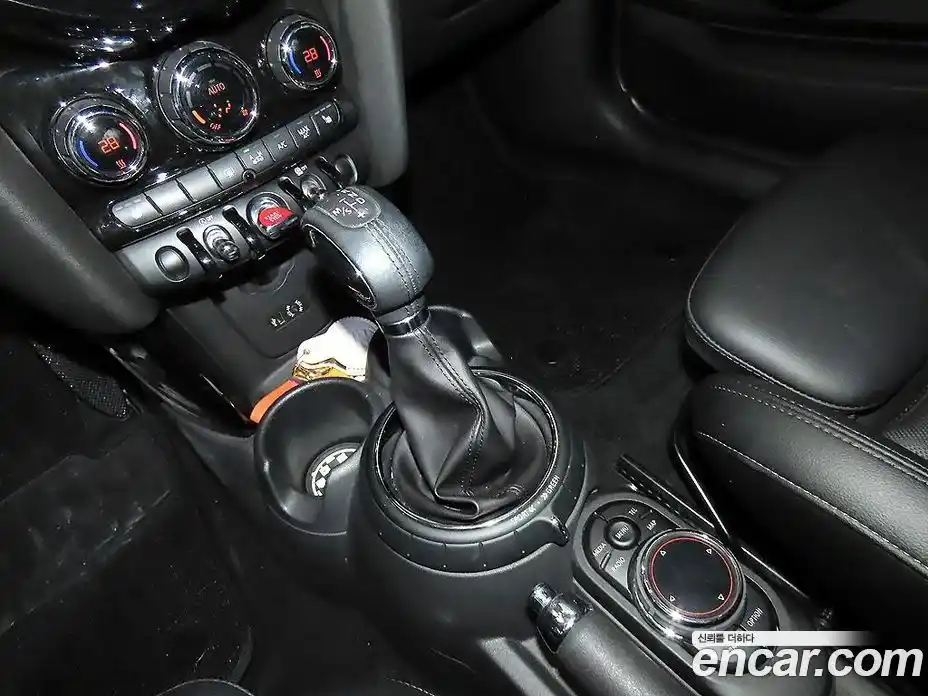 Mini Cooper 2014 1.5 Автомат в Москве № 167480, фото 12