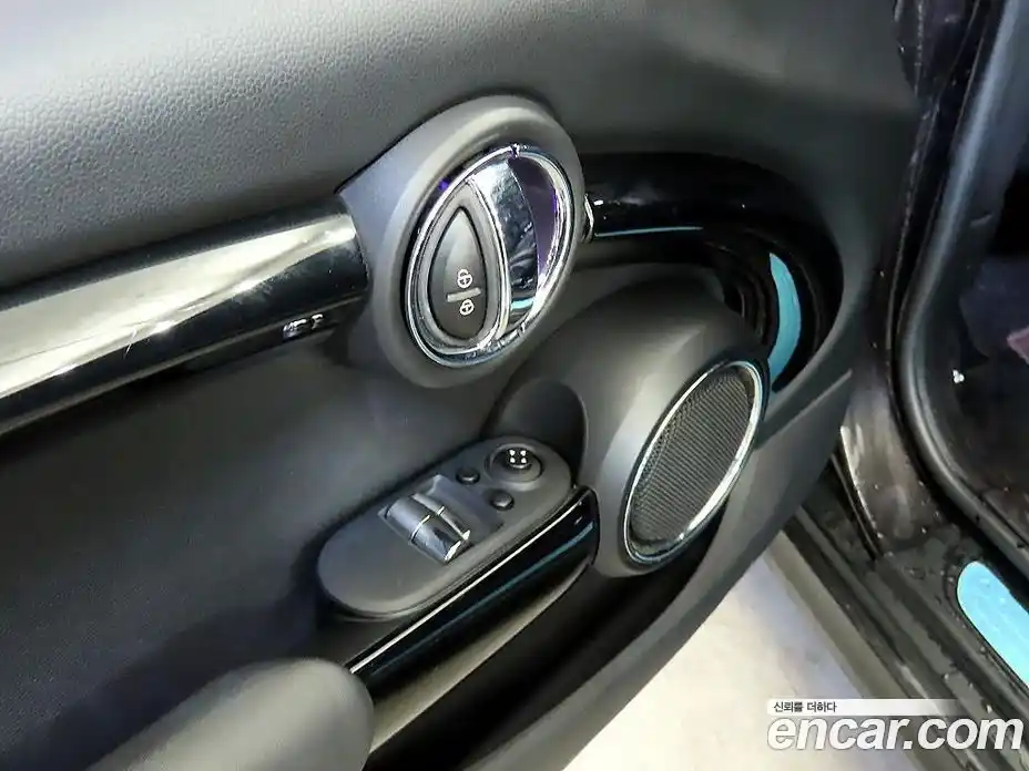 Mini Cooper 2014 1.5 Автомат в Москве № 167480, фото 13