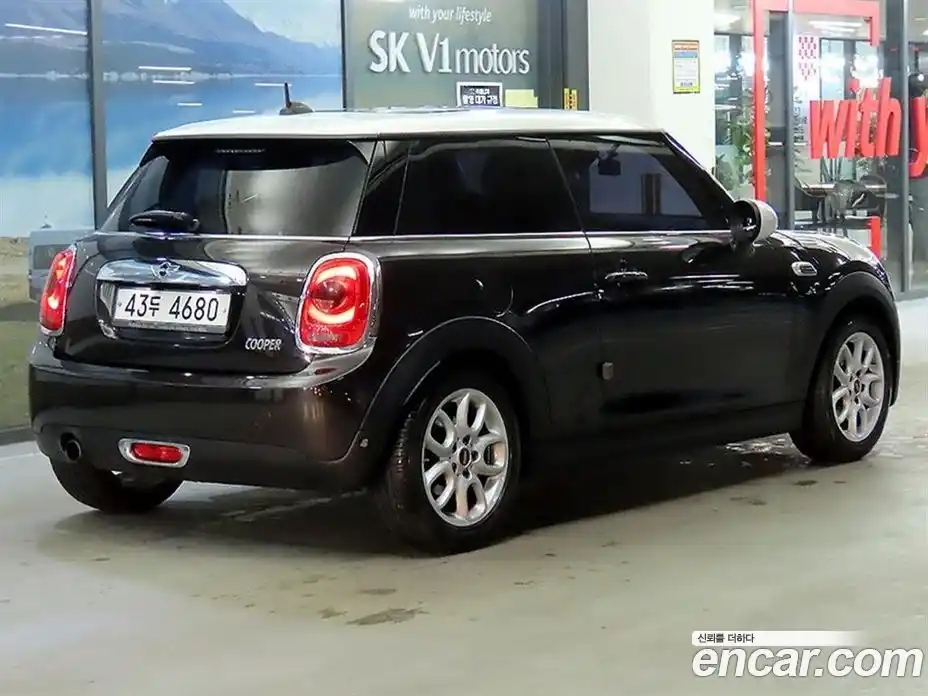 Mini Cooper 2014 1.5 Автомат в Москве № 167480, фото 4