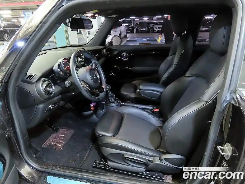 Mini Cooper 2014 1.5 Автомат в Москве № 167480, фото 6