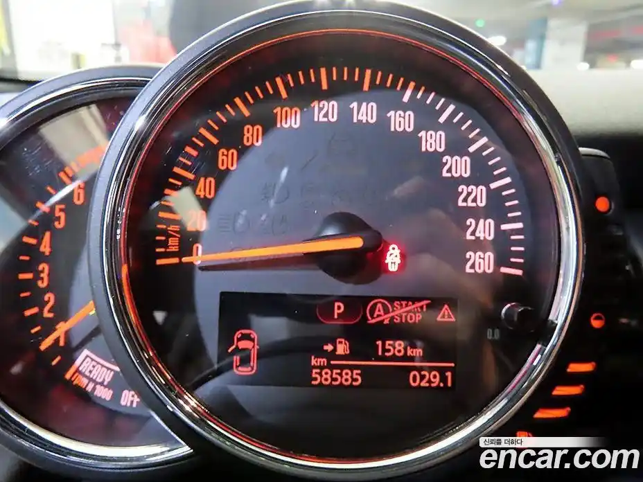 Mini Cooper 2014 1.5 Автомат в Москве № 167480, фото 9