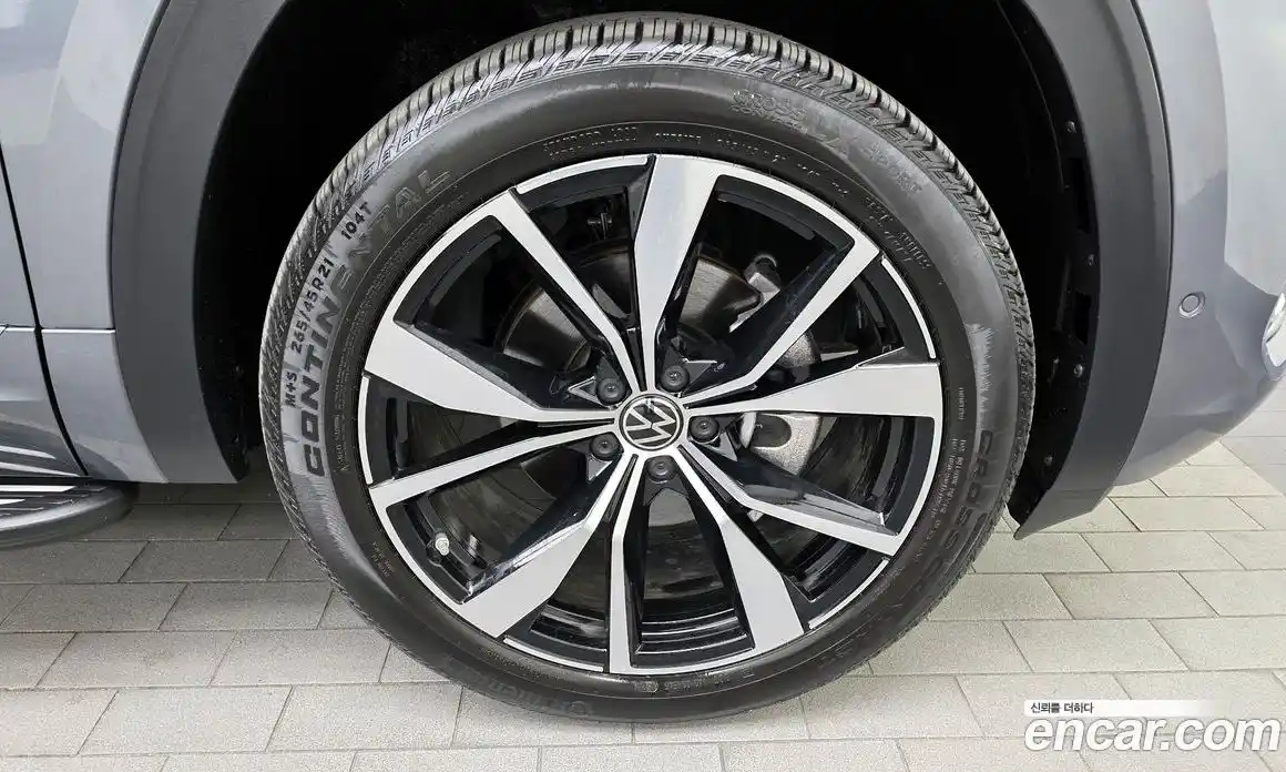 Volkswagen Atlas 2025 2.0 Автомат в Москве № 168380, фото 13