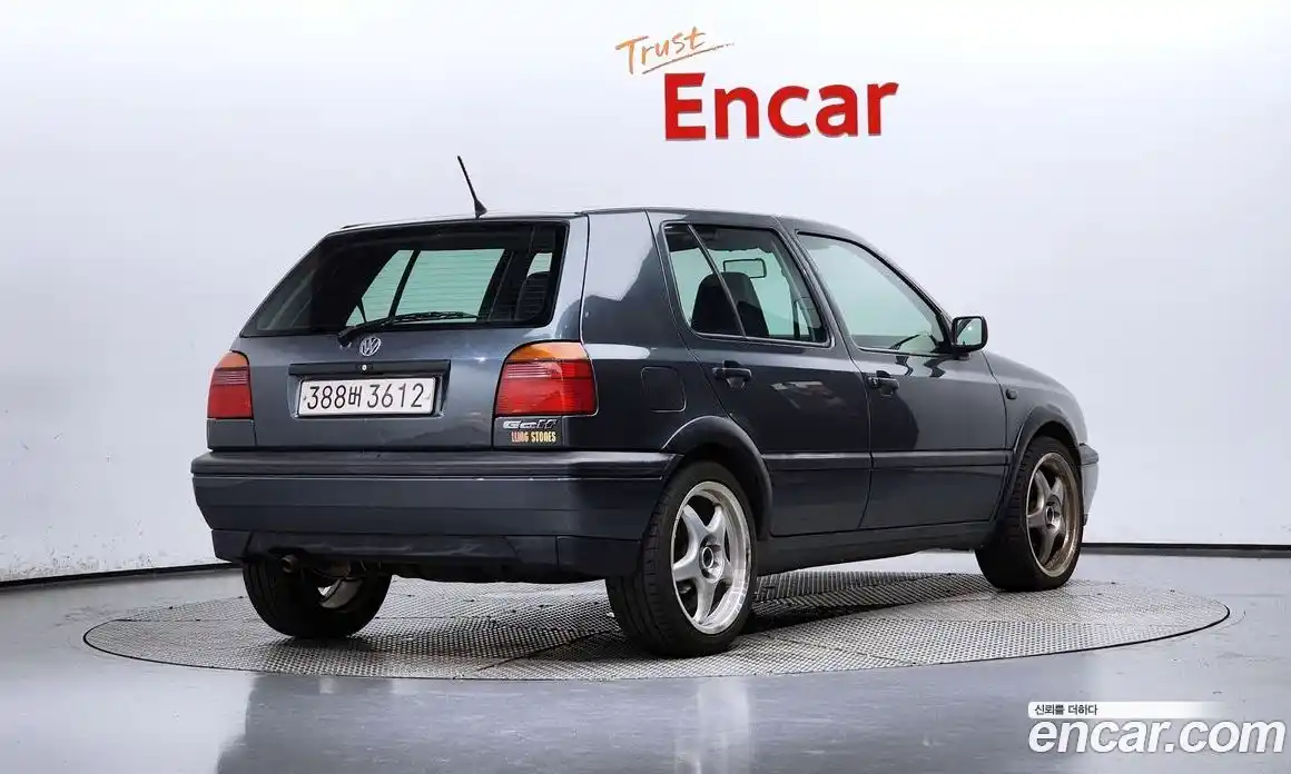 Volkswagen Golf 1996 1.8 Автомат в Москве № 168983, фото 8