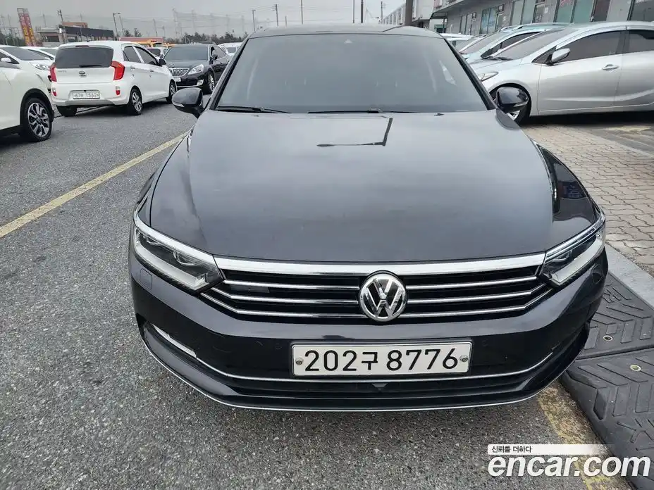 Volkswagen Passat 2018 2.0 Автомат в Москве № 169274, фото 3