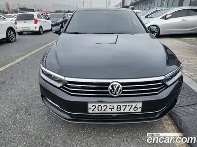 Volkswagen Passat 2018 2.0 Автомат в Москве № 169274, миниатюра 3