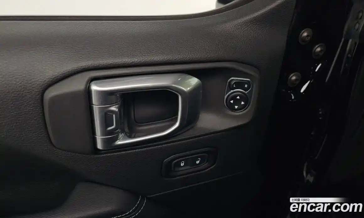 Jeep Wrangler 2021 2.0 Автомат в Москве № 169499, фото 17