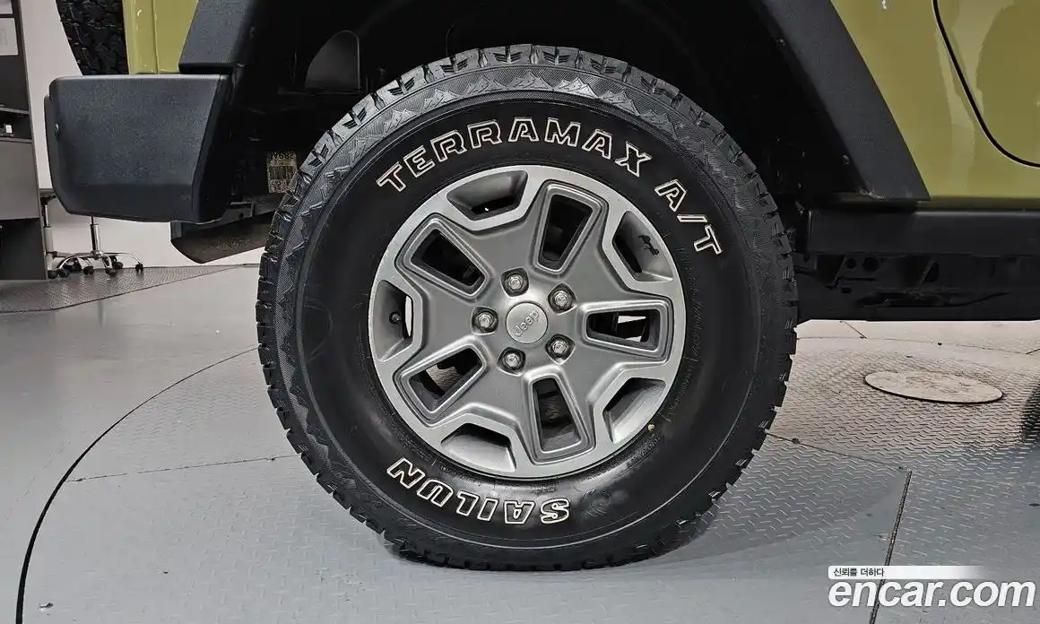 Jeep Wrangler 2013 2.8 Автомат в Москве № 169722, фото 5