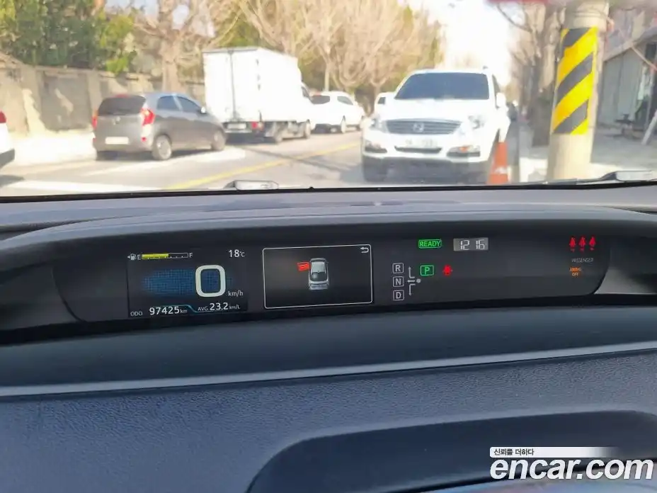 Toyota Prius 2018 1.8 Автомат в Москве № 170324, фото 12