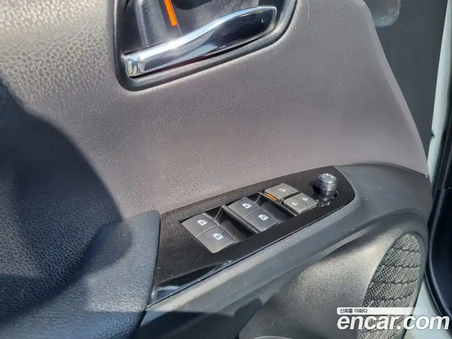 Toyota Prius 2018 1.8 Автомат в Москве № 170324, фото 14