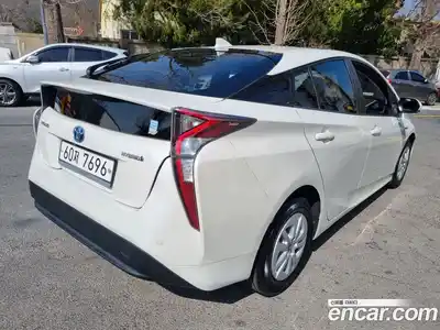 Toyota Prius 2018 1.8 Автомат в Москве № 170324, миниатюра 4