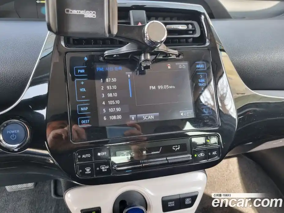 Toyota Prius 2018 1.8 Автомат в Москве № 170324, фото 9