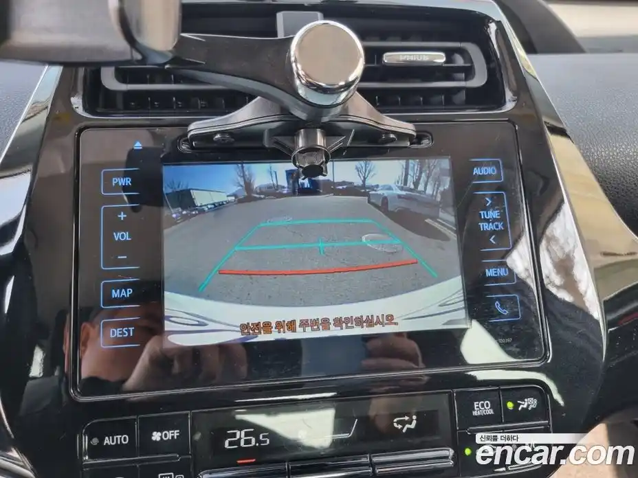 Toyota Prius 2018 1.8 Автомат в Москве № 170324, фото 10