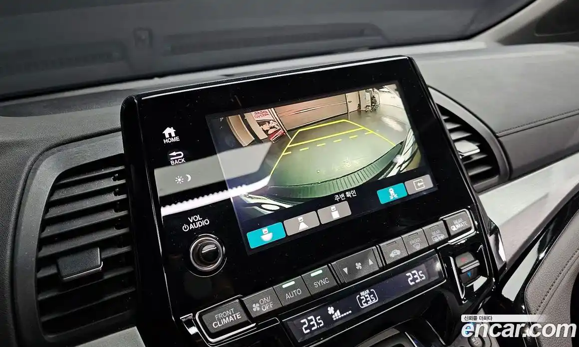 Honda Odyssey 2018 3.5 Автомат в Москве № 170659, фото 17