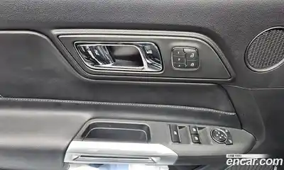 Ford Mustang 2017 5.0 Автомат в Москве № 170797, миниатюра 5