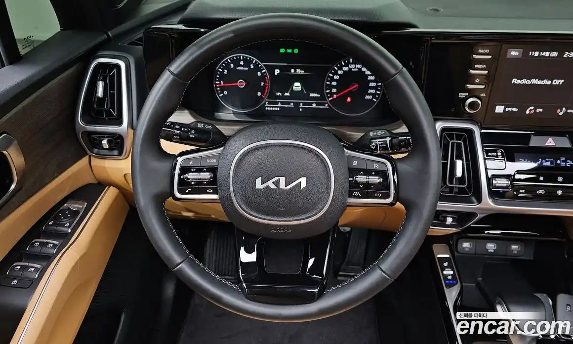 Kia Sorento 2022 2.5 Автомат в Москве № 17142, фото 13