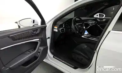 Audi A6 2023 2.0 Автомат в Москве № 179949, миниатюра 8