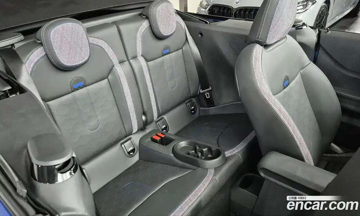 Mini Cooper Convertible 2025 2.0 Автомат в Москве № 180757, фото 11