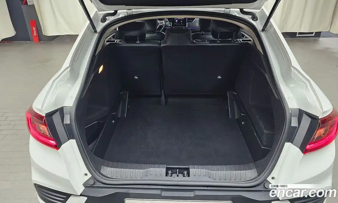 Renault XM3 2023 1.6 Автомат в Москве № 182859, фото 18